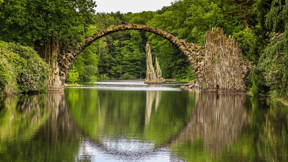 Vācija. Rakotzbrücke. Velna tilts.